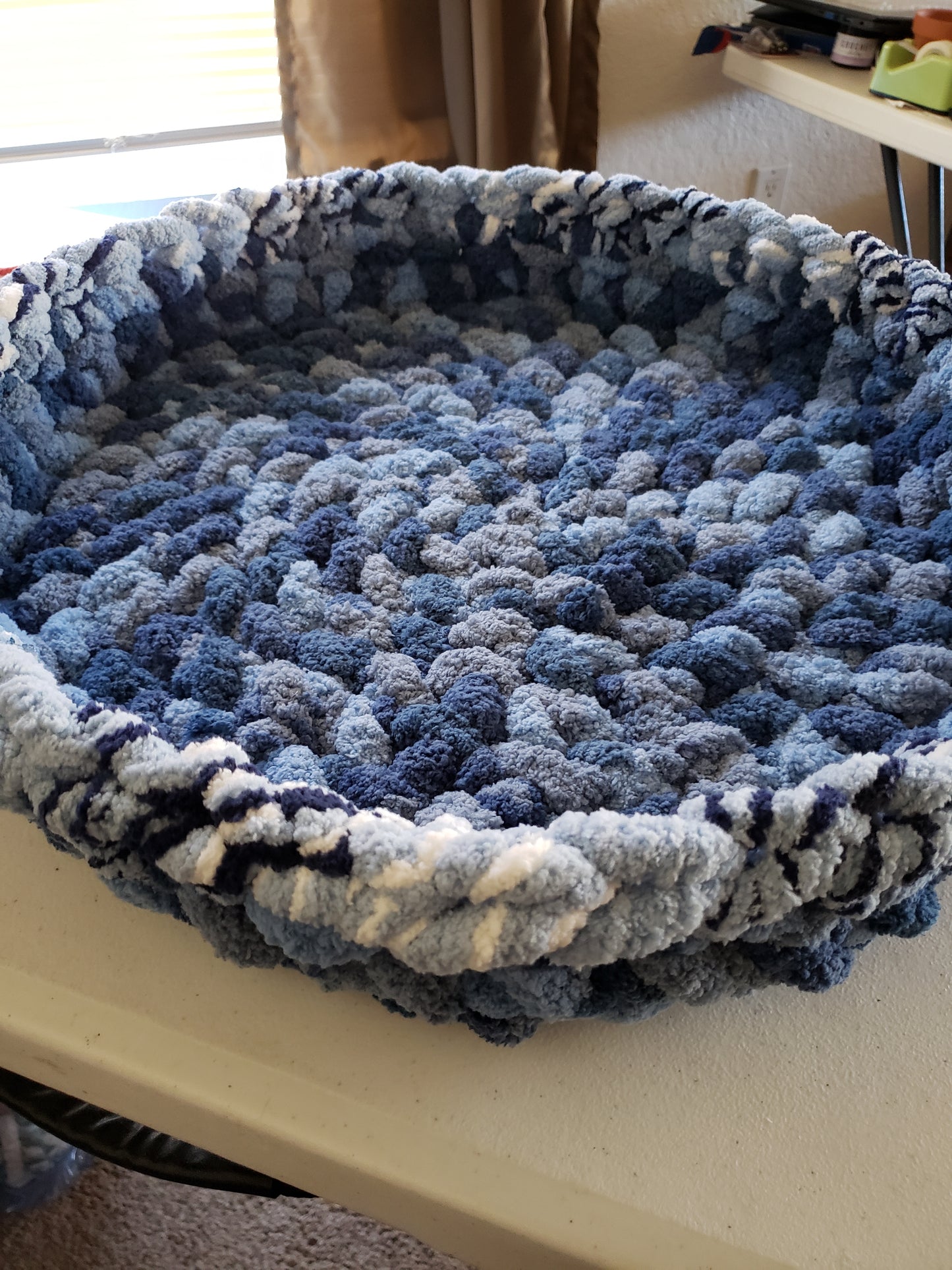 Chunky Chenille Round Two Color Pet Bed