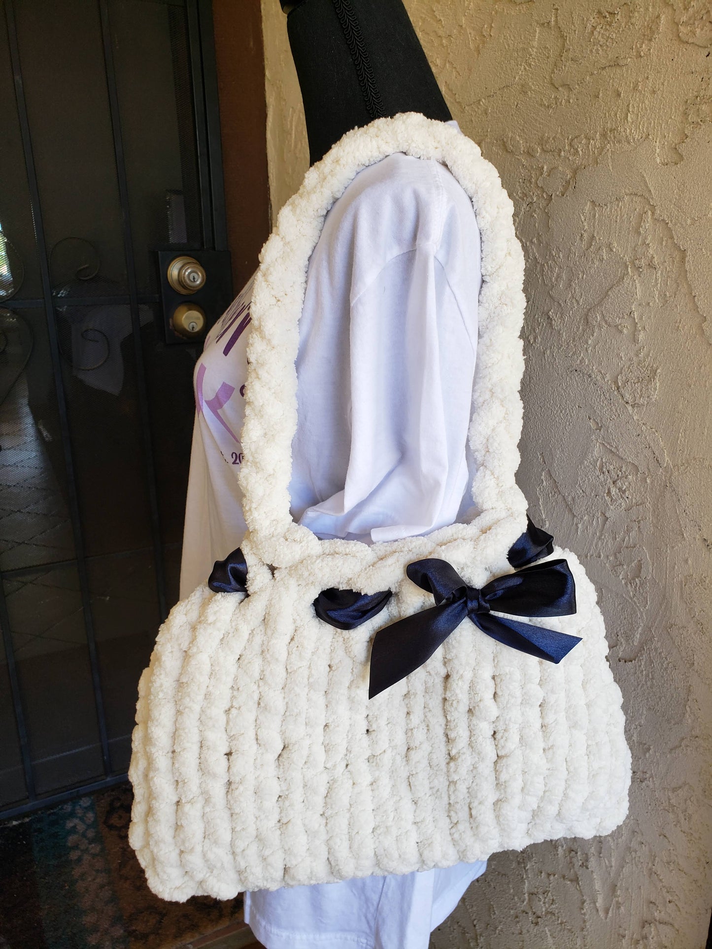 Chunky Knit Chenille Handbag with Ribbon Bow