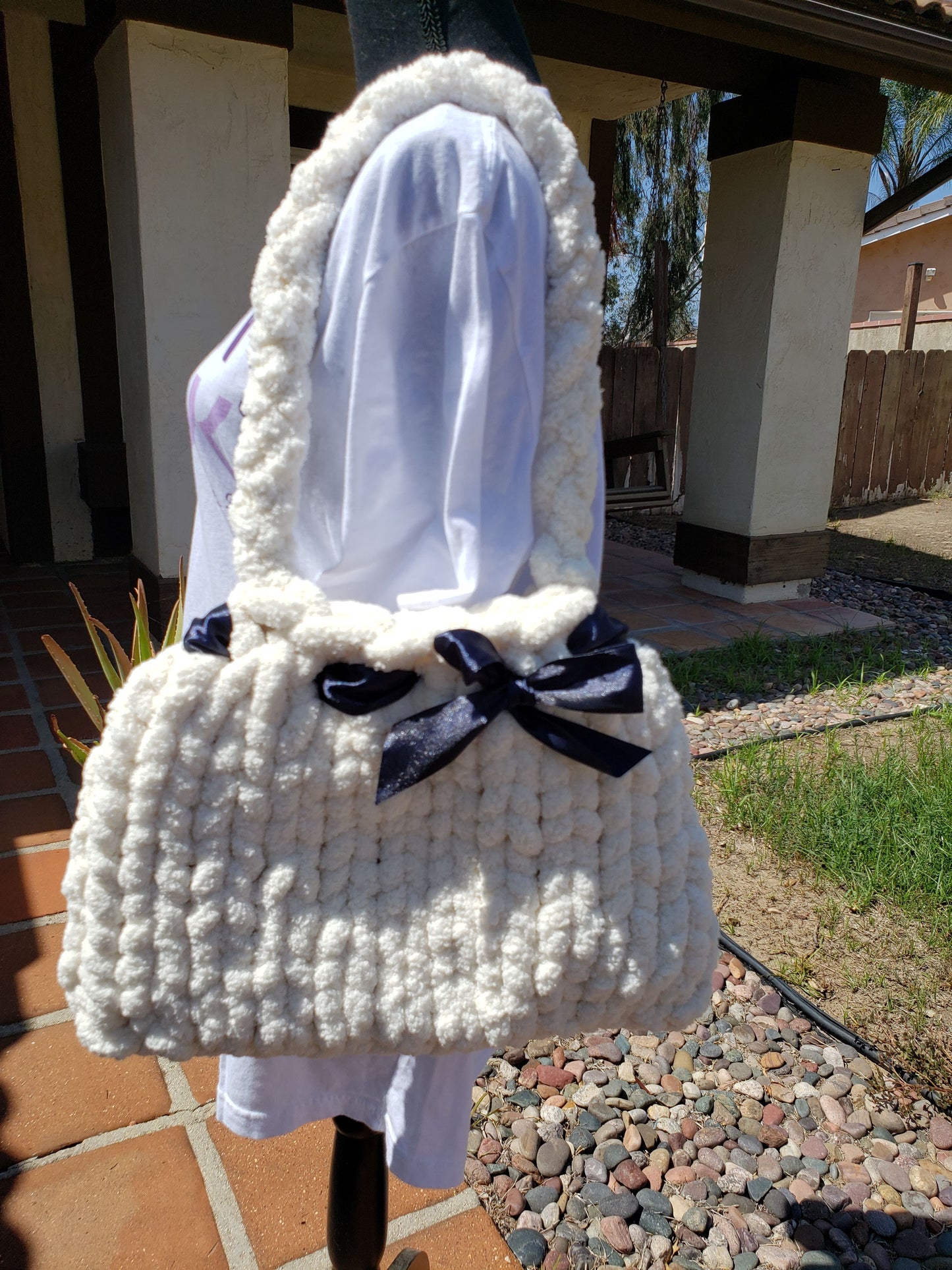 Chunky Knit Chenille Handbag with Ribbon Bow