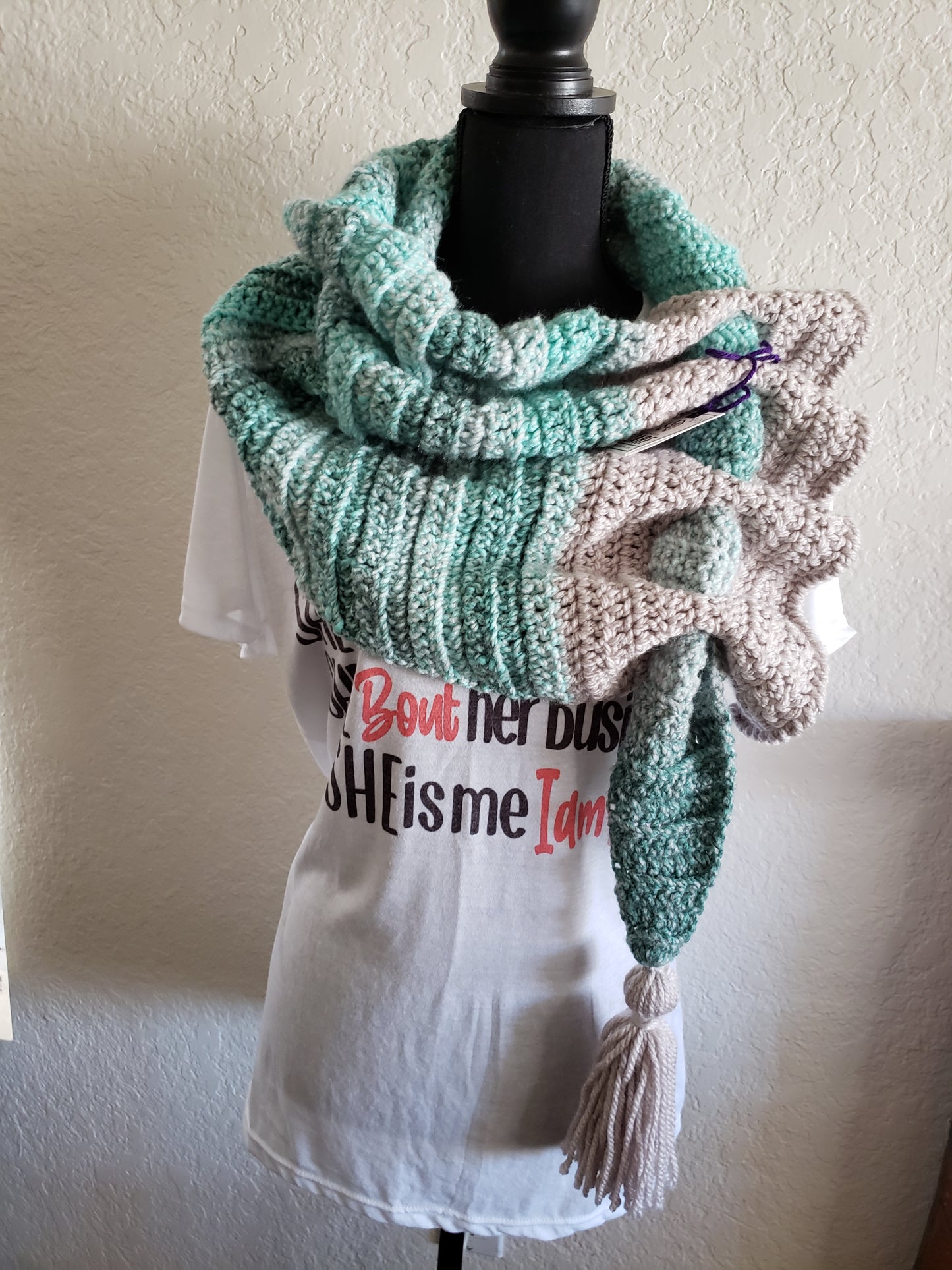 Keyhole Scarf