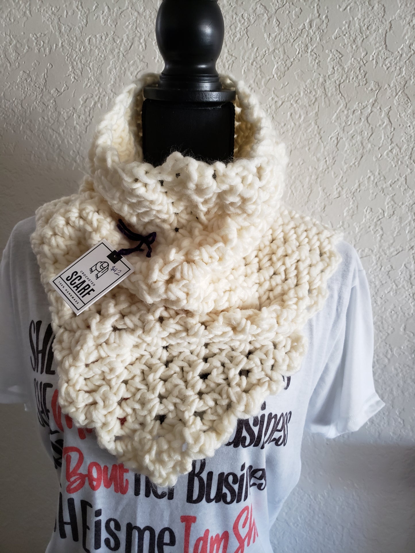 Chunky Triangle Shell Stitch Scarf Cowl