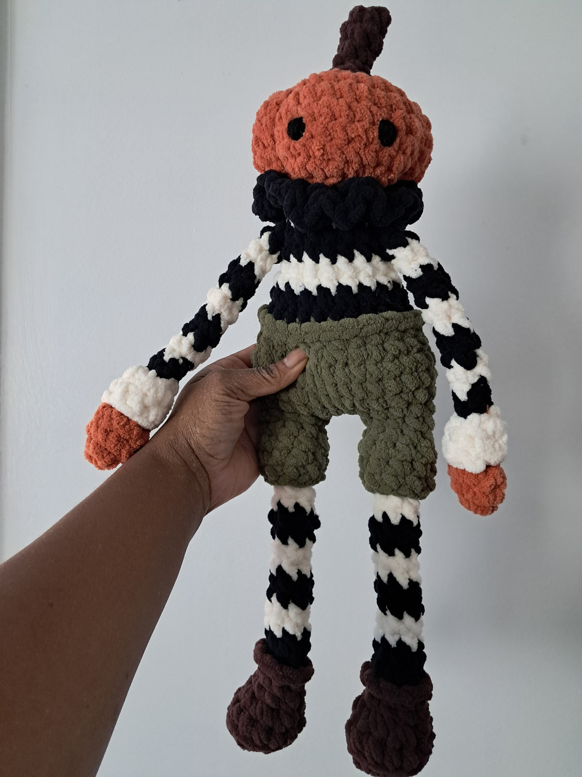 Jack O'Lantern Man Plushie – Spooky Fall Decor