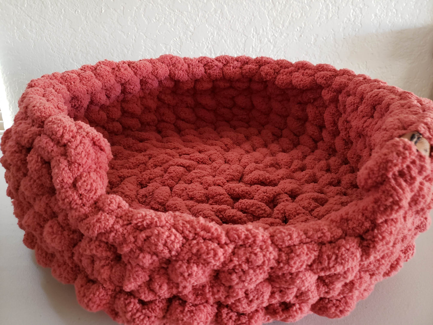 Chunky Chenille Round Pet Bed