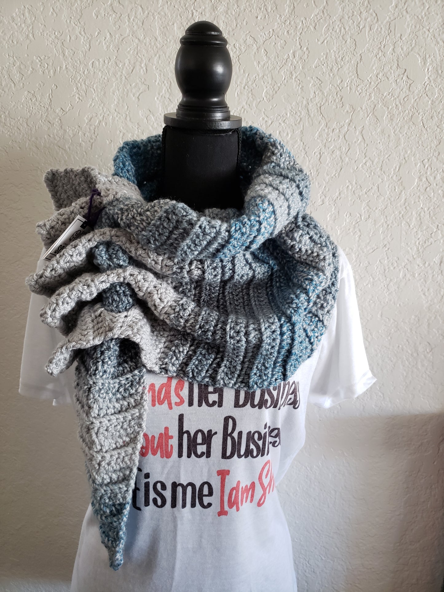 Keyhole Scarf