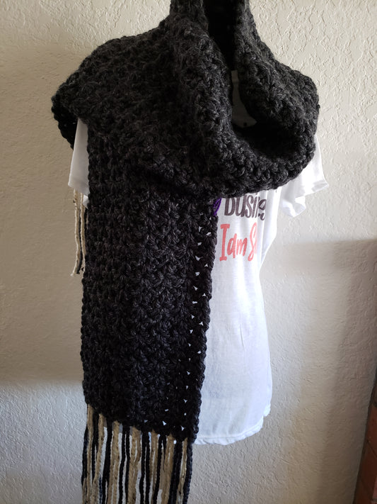 Chunky Gray V-Stitch Scarf