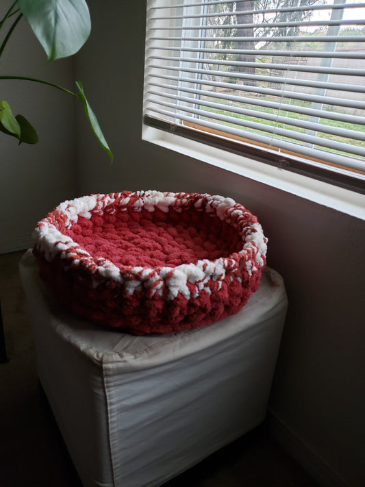 Chunky Chenille Round Two Color Pet Bed